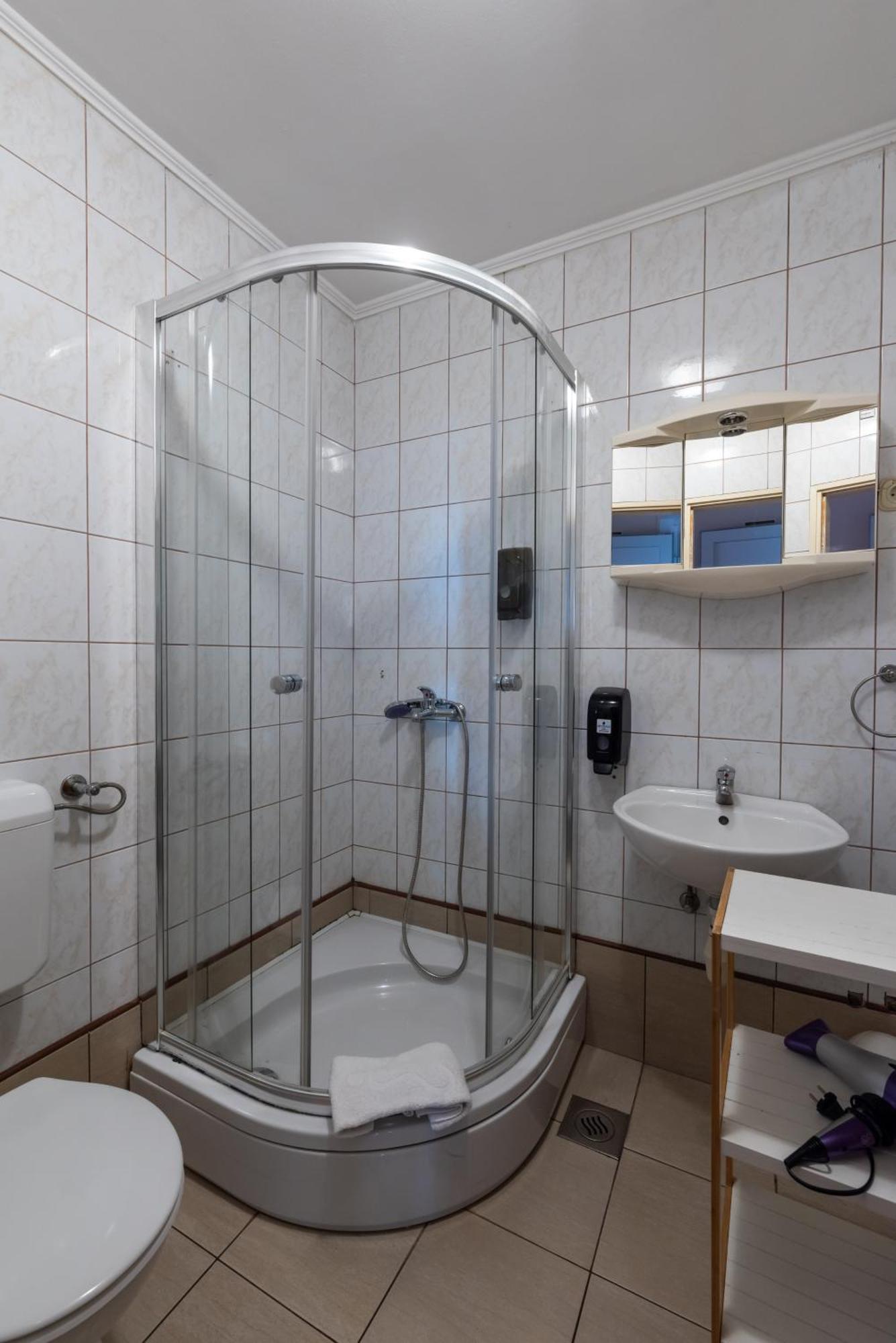 B&B Restoran Bosiljevo Kültér fotó
