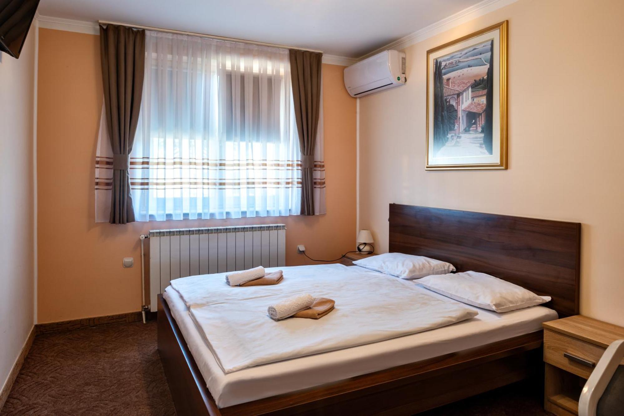 B&B Restoran Bosiljevo Kültér fotó